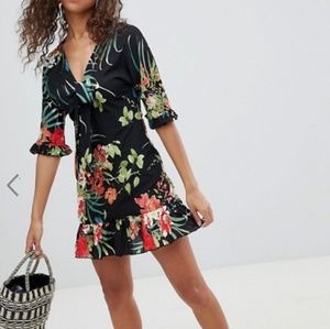 Parisian Petite Floral Print Tea Dress
